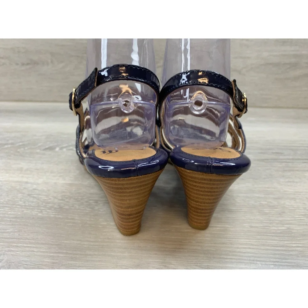 Sofft Women's Navy Cream Patent Leather Wedge Sandals Gold Hardware 9.5 Shoes